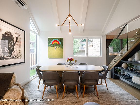 3rd image of 314 N Riverside Ave #2