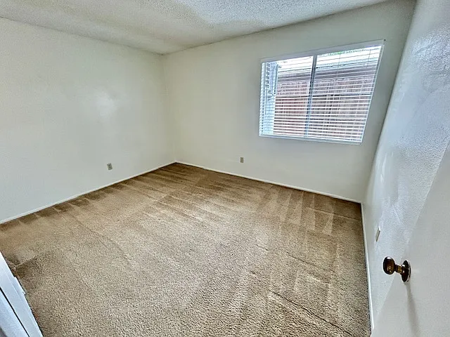 4084 Iowa St #4 — Photo 8