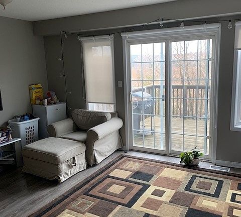 2nd image of 32 Gordon St #32