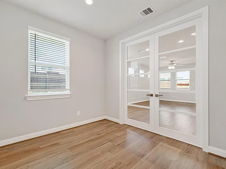 3103 Little Gem Ln — Photo 4