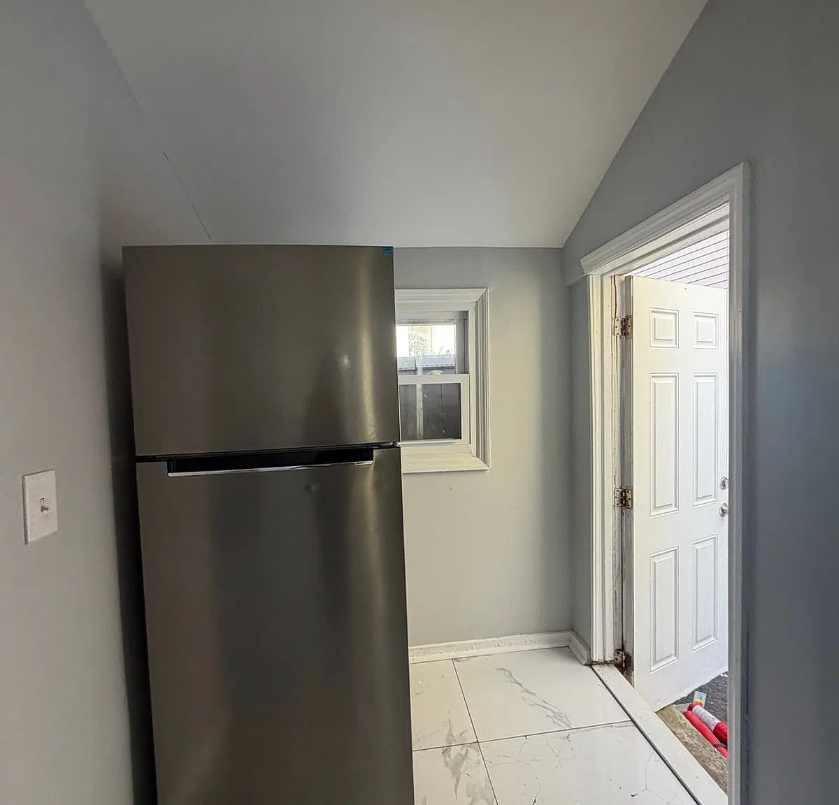 4 bed, 1200 sqft, $3,000 — Photo 3