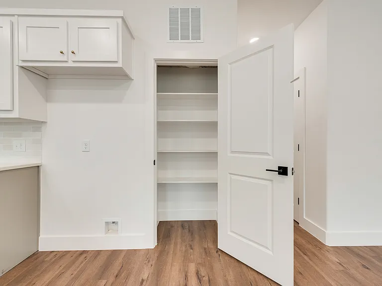 Kitchen Pantry
