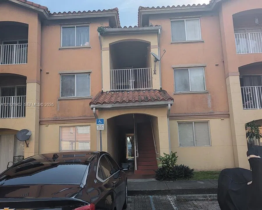 17622 NW 25th Ave #303