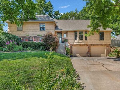7060 SW Fountaindale Rd, Topeka, KS, 66614