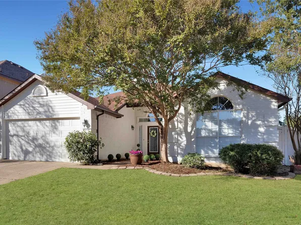 1005 Acapulco Ln, Arlington, TX 76017