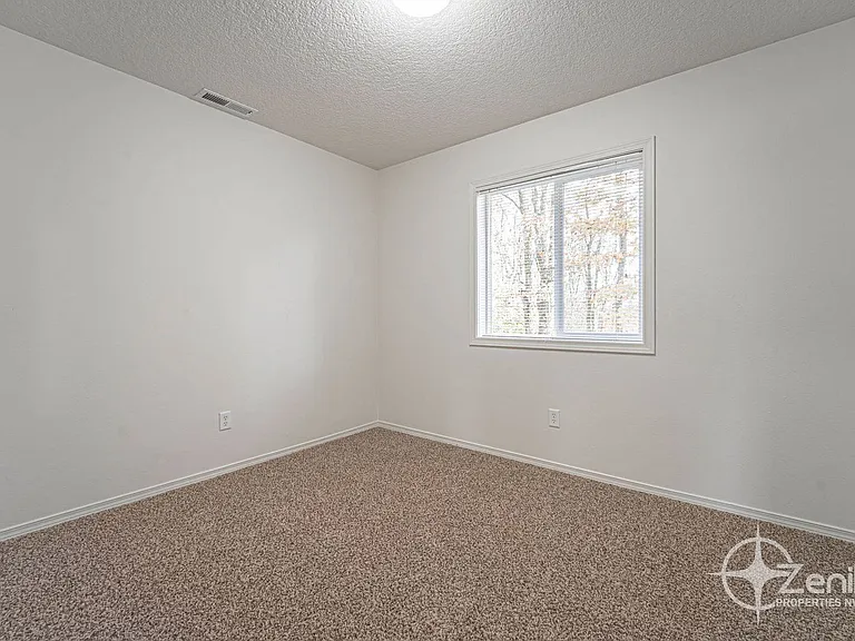 5242 N St — Photo 14