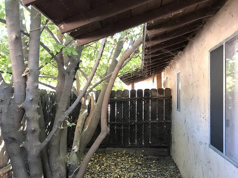 1220 N Sylmar Ave — Photo 15