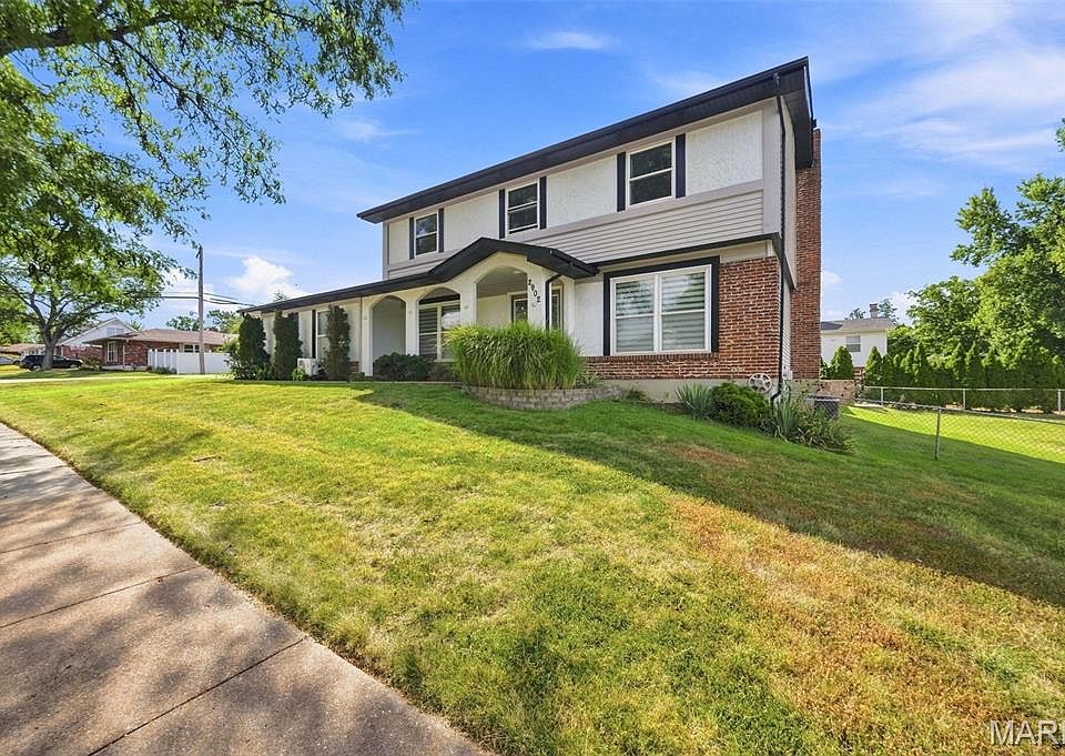 1st image of 2902 Flameglow Dr