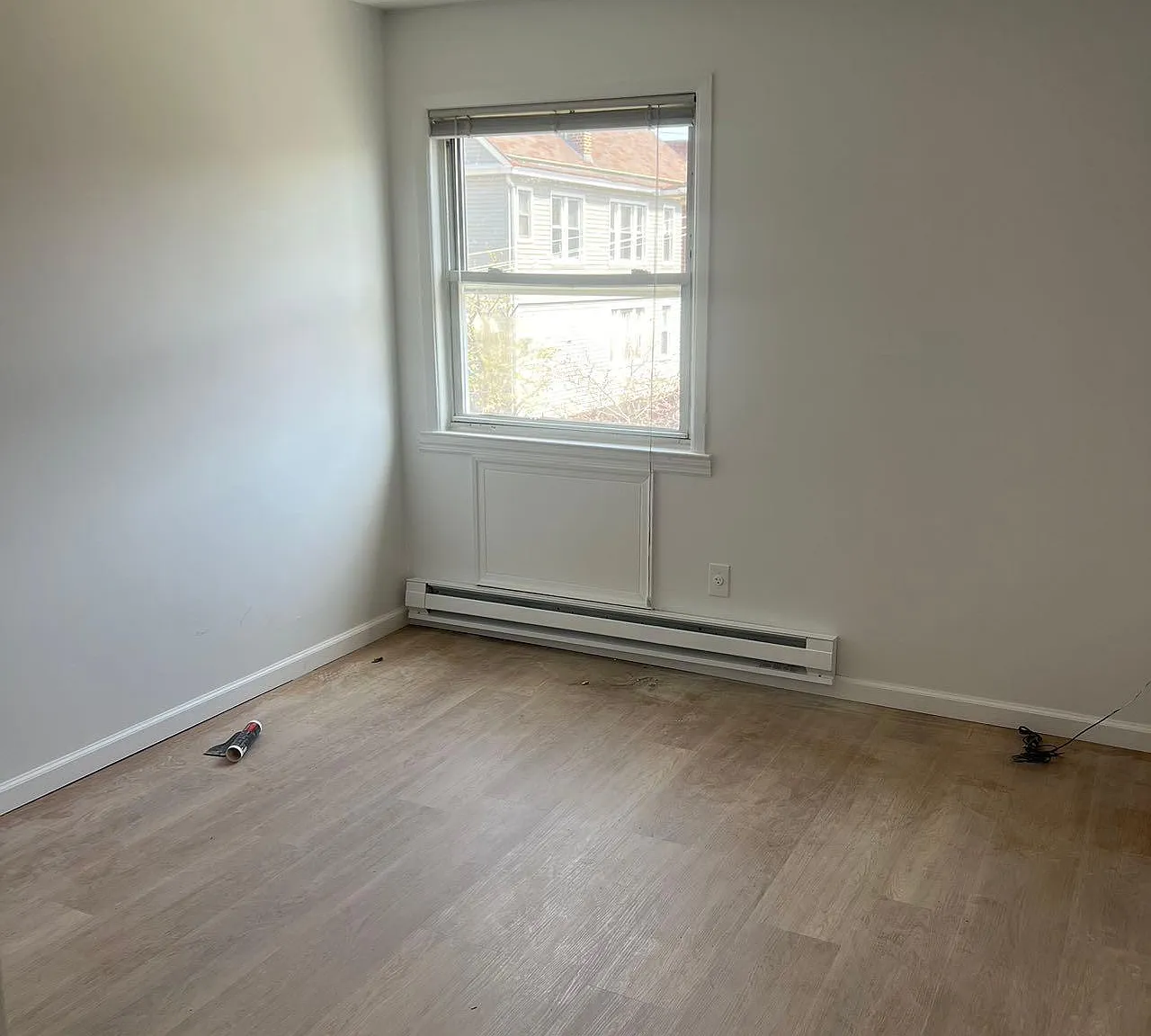 3 bed, 1100 sqft, $2,650 — Photo 4