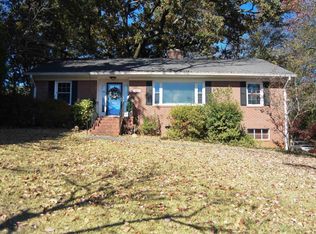 905 E 7th St, Anniston, AL 36207