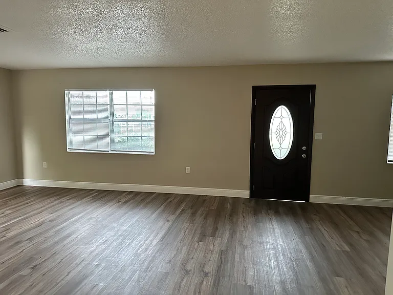 222 Hillcrest Dr — Photo 10