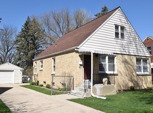 3877 N 87th St, Milwaukee, WI 53222