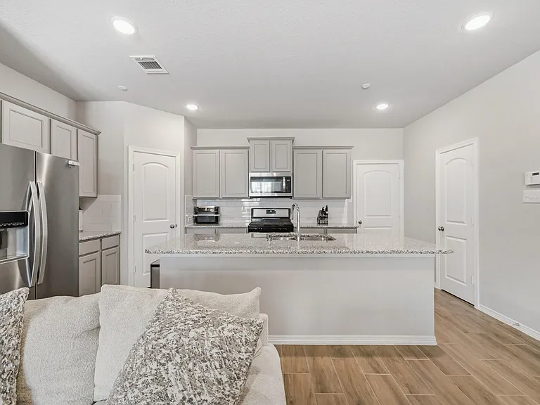 8050 Scanlan Trce — Photo 7