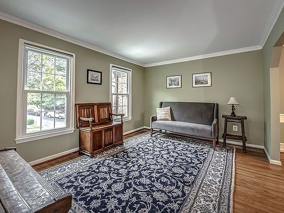 5th image of 6019 Cromwell Pl