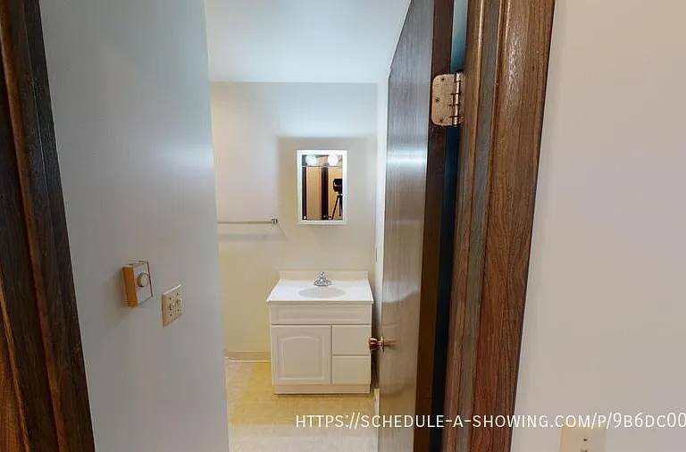 405 E Park St #34 — Photo 4