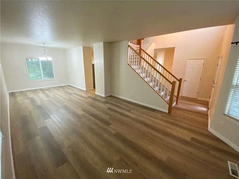 7209 33rd Ave NE — Photo 9