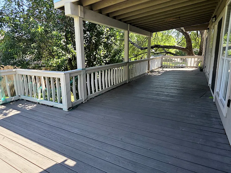 1701 Brokenshoe Dr — Photo 23