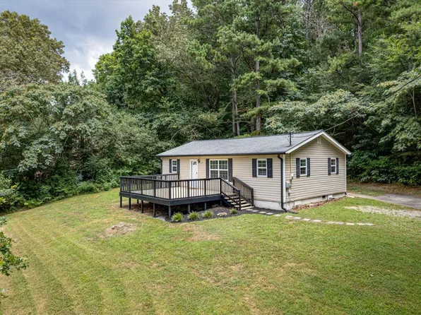 1747 Westside Cir, Rocky Face, GA 30740