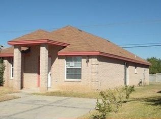 3606 Cuatro Vientos Dr, Laredo, TX 78046