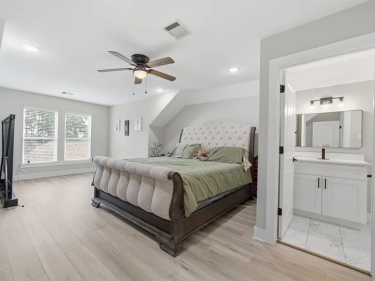 4903 Curiosity Ct — Photo 36