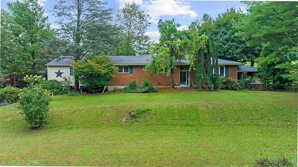 1042 Neffs Laurys Rd N, Laurys Station, PA 18059 Zillow