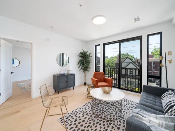 10 Brinkerhoff Street image 3 of 19