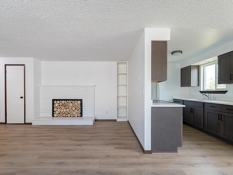 512 E Longfellow Ave #514 — Photo 2