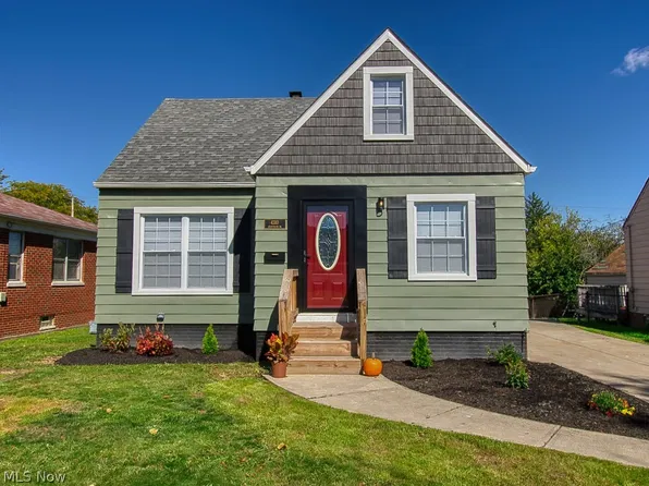 4310 Grantwood Dr, Parma, OH 44134