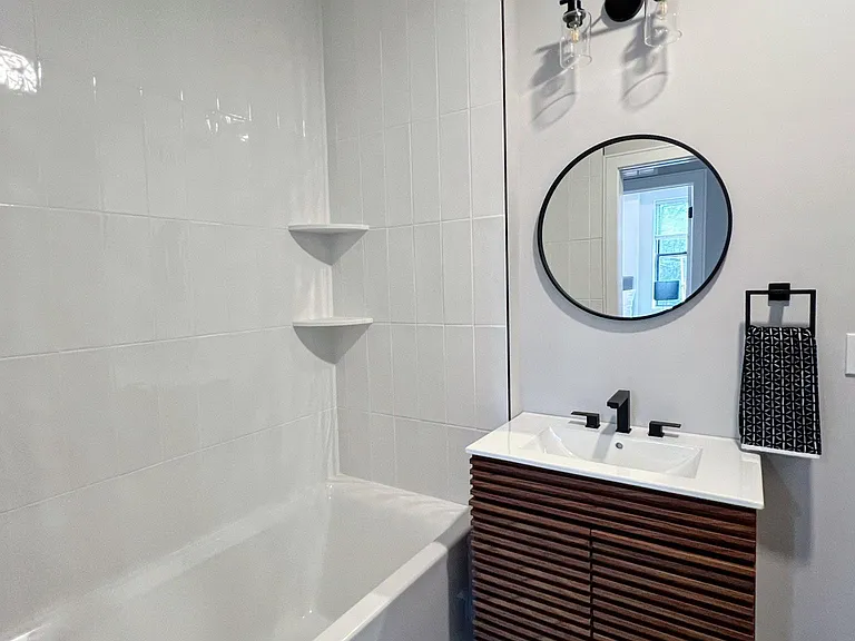 169 Maverick St #1 — Photo 13