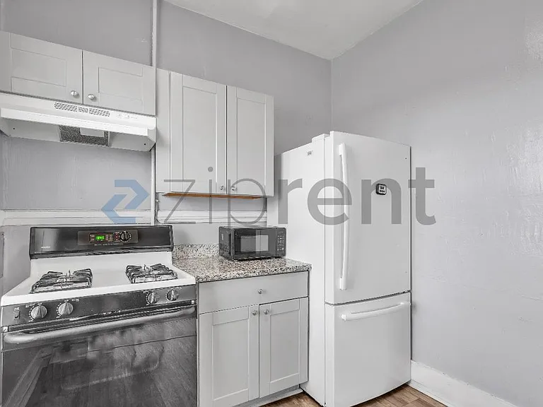 680 14th St #204 — Photo 14