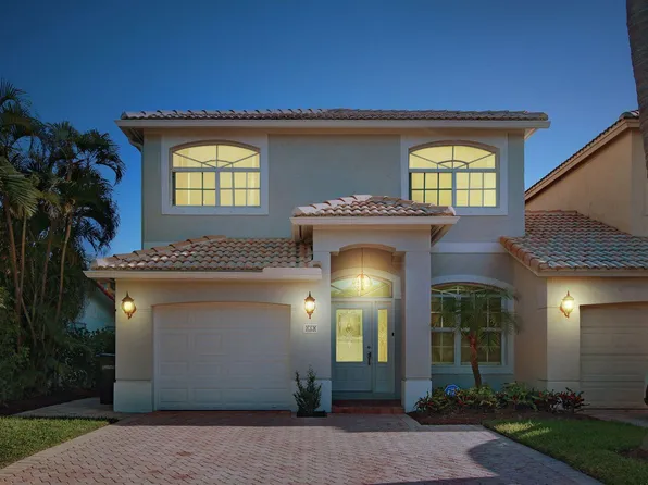 218 Pine Avenue, Lauderdale By The Sea, FL 33308