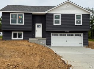 28712 Woodland Hts, Warrenton, MO 63383