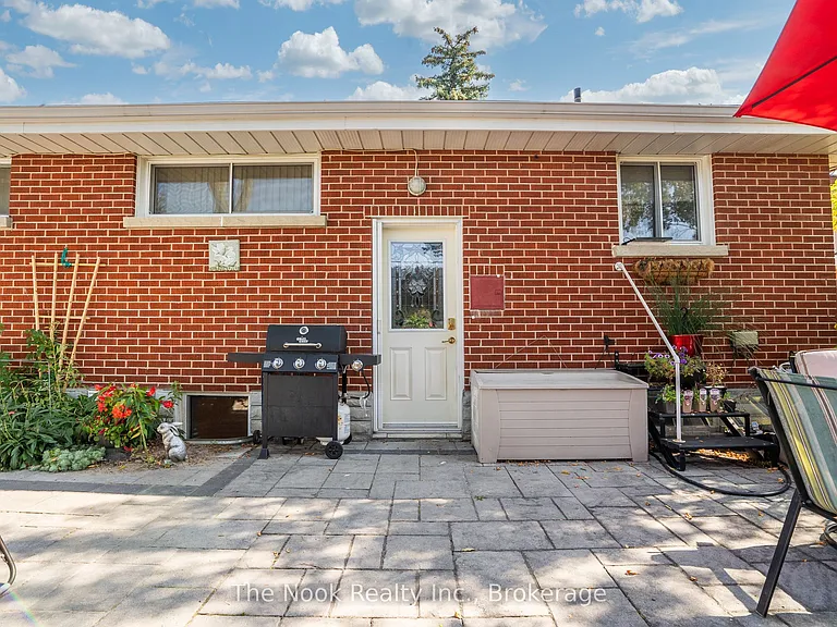 464 Gibbons St #BASEMENT — Photo 9
