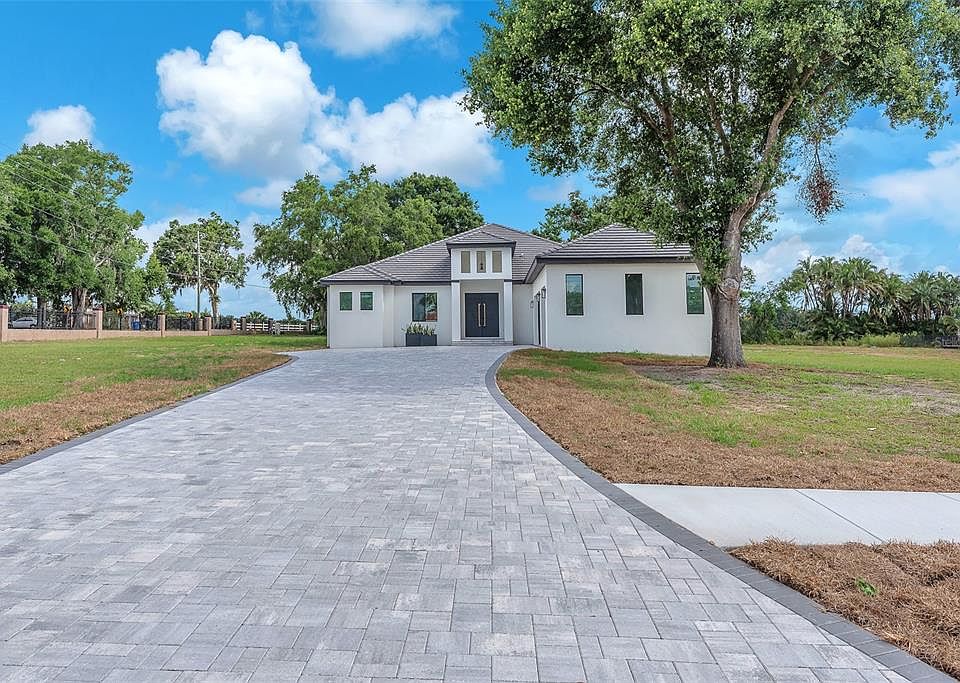 11921 Fort King Hwy, Thonotosassa, FL 33592 | MLS #TB8388094