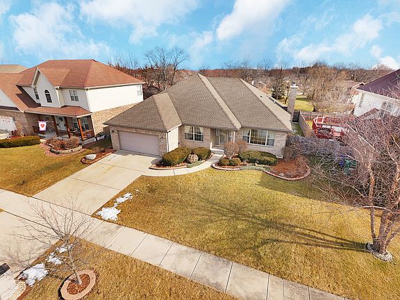 2nd image of 14329 Surrey Ct
