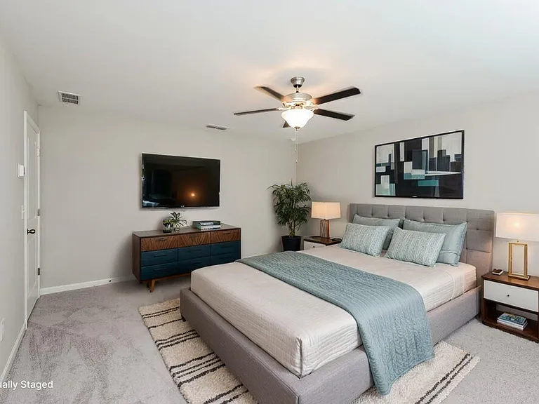 198 Pond Ct — Photo 11