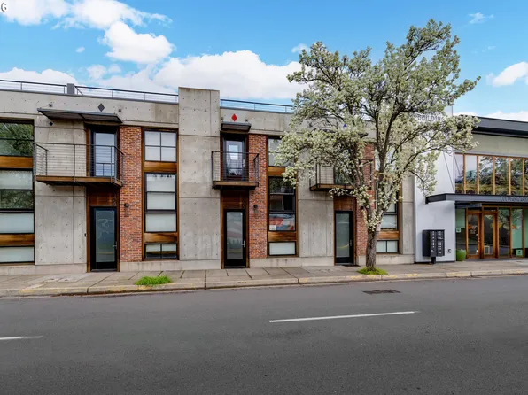 306 Columbia St, Hood River, OR 97031