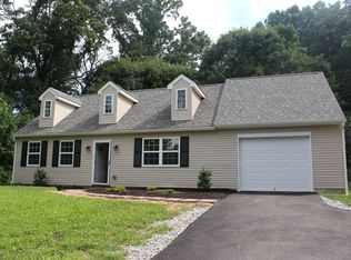 180 Baker Rd, Coatesville, PA 19320