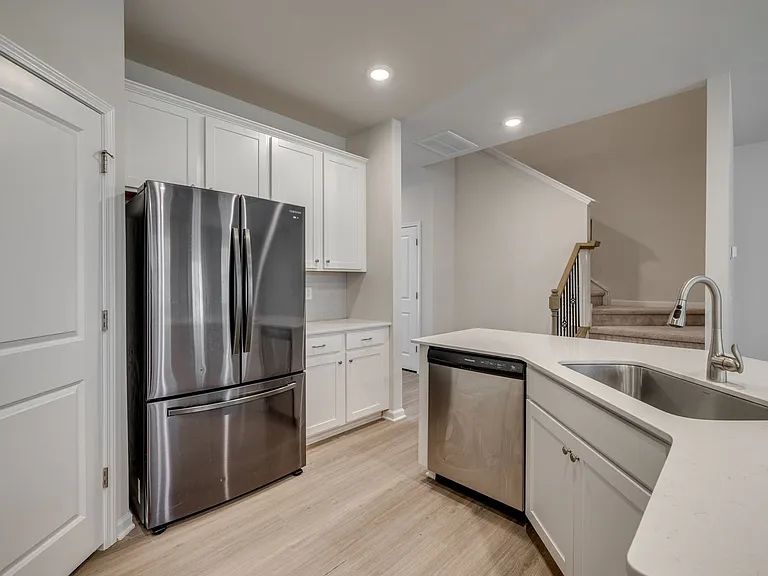 807 Gable Oak Ln — Photo 6