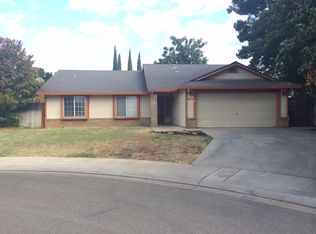 1043 Deerfield Ct, Merced, CA 95340