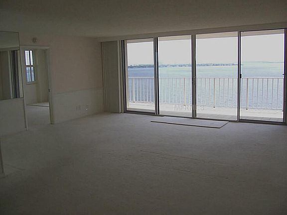 5th image of 2611 Bayshore Blvd APT 1207