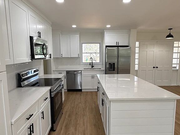 4th image of 4365 Langdon Dr