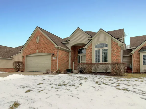 6096 Lochmore Dr, Commerce Township, MI 48382