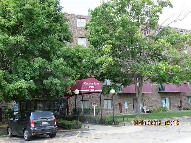1st image of 1460 Fairlane Dr APT 209