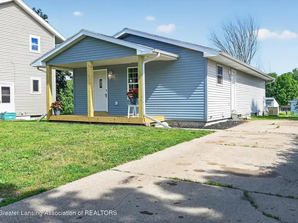 4240 Glenburne Blvd, Lansing, MI 48911