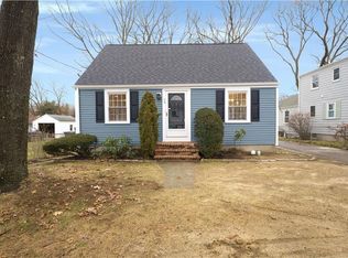 84 Canna St, Warwick, RI 02888