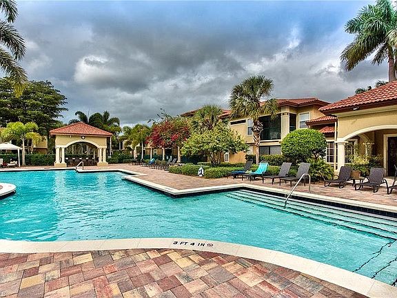 5th image of 8960 Colonnades Ct E APT 934