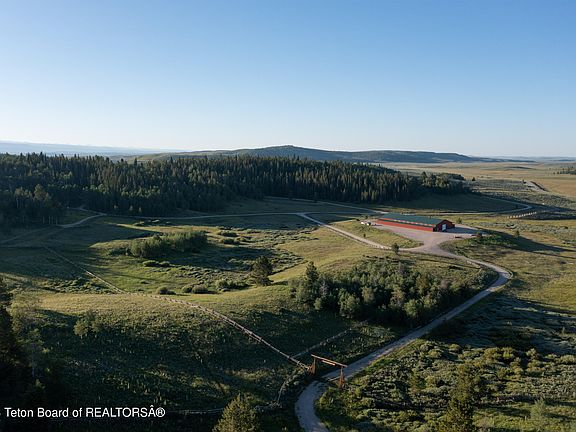 4th image of 50 Summit Rd