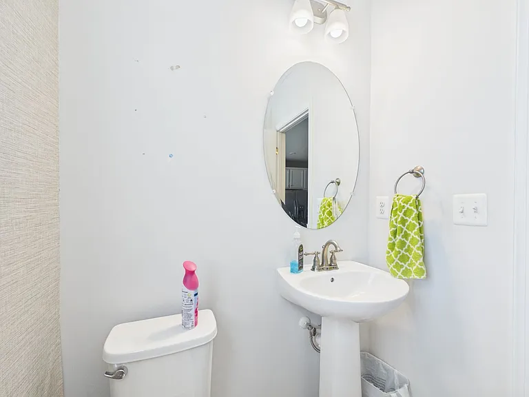 1405 Kerr Dr — Photo 17
