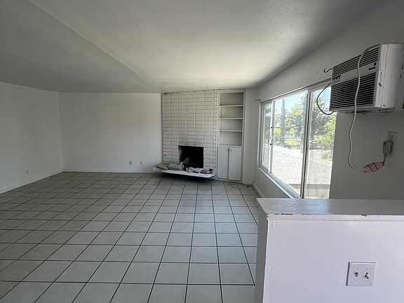2nd image of 2536 Yorkshire Way #3
